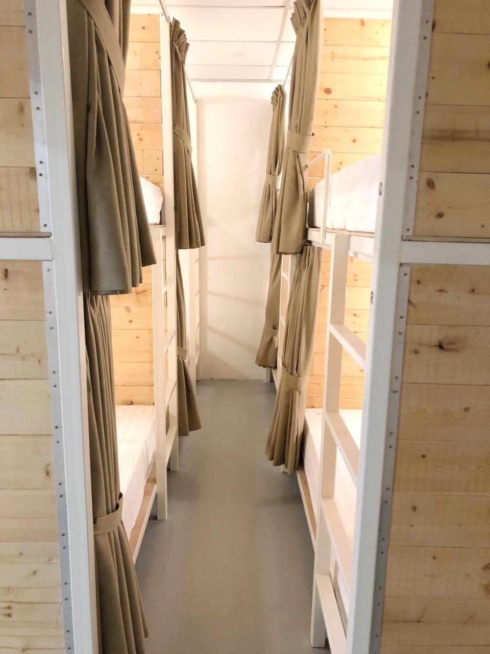 Cozy Hostel Kampong Sembulan Екстериор снимка