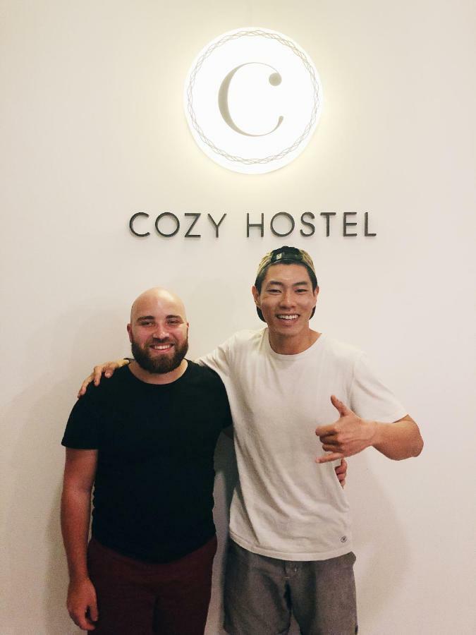 Cozy Hostel Kampong Sembulan Екстериор снимка